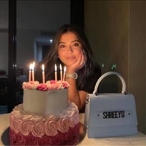 Meet your Posher, Shreeya